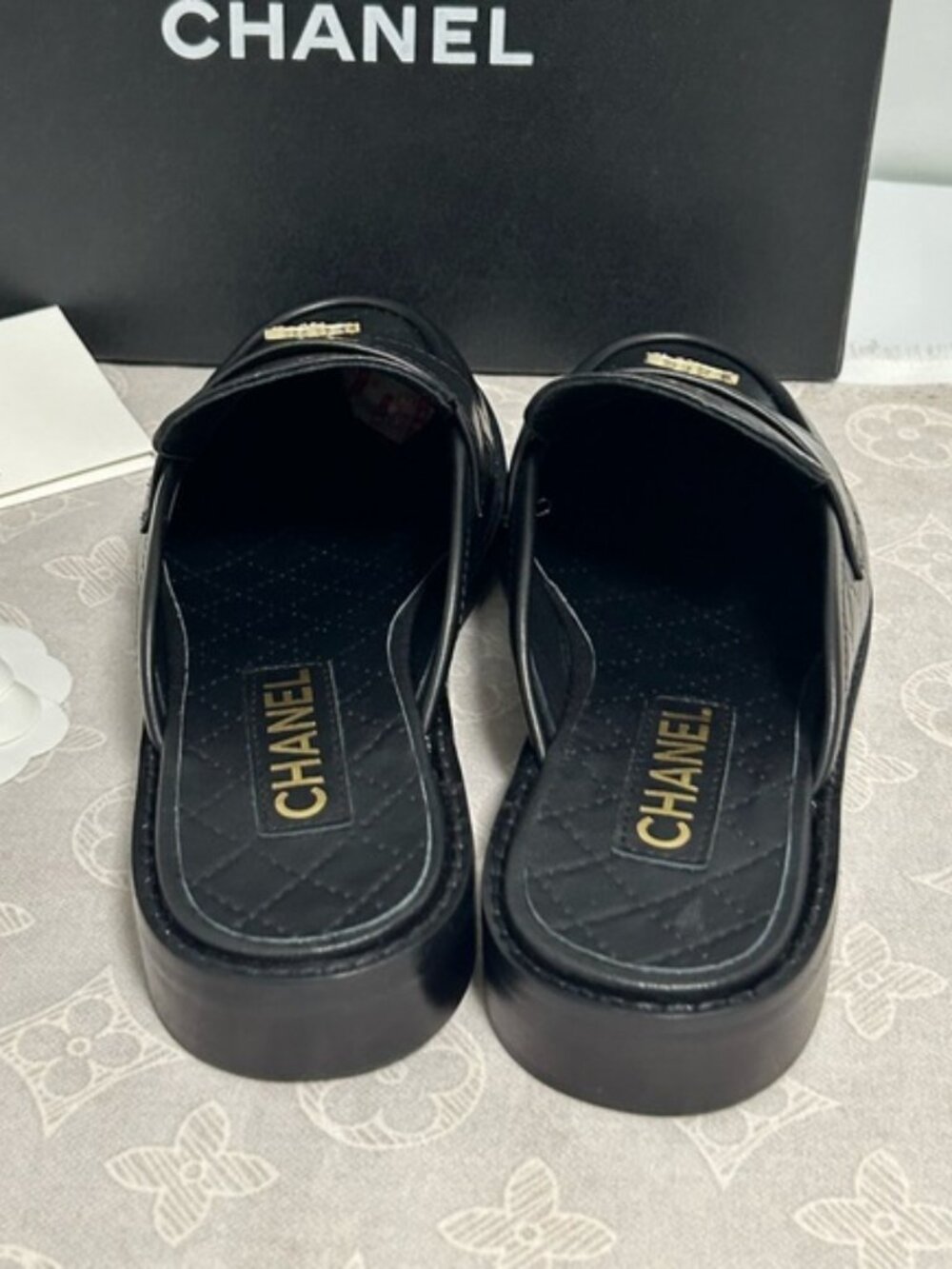 Chanel black loafers mules - Picture 3 of 7